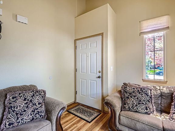 5th image of 5043 N Oberlin St