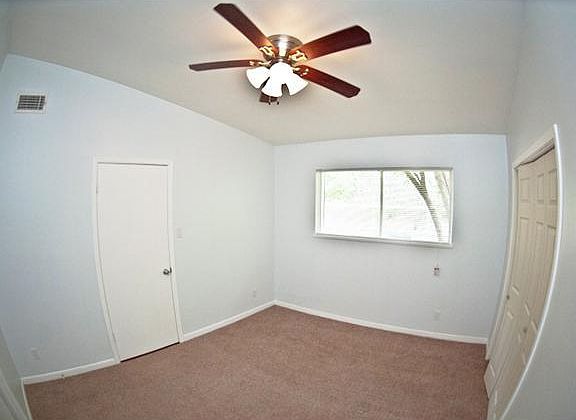 4th image of 1909 Westridge Dr #A