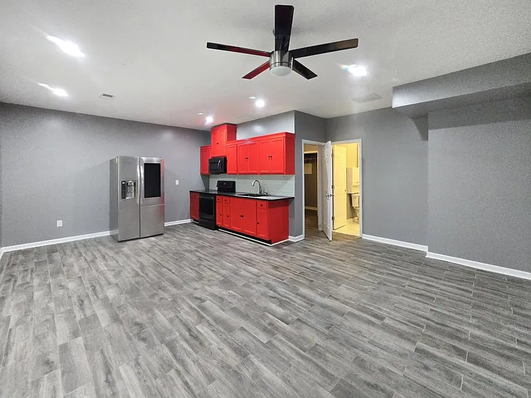 1437 Balvaird Dr — Photo 13