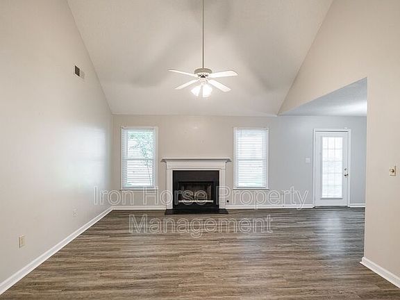 4th image of 107 Winthrop Ct