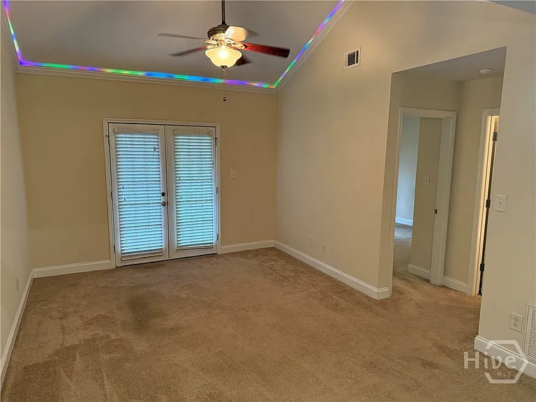 1055 Baxter #207 — Photo 8