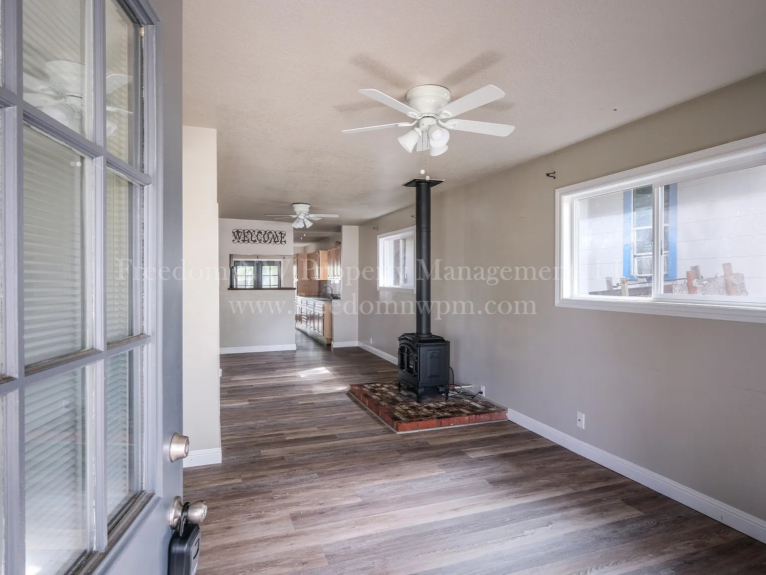 3 bed, 1440 sqft, $2,150 — Photo 2