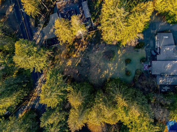 LOT Renfrew Rd #B, Cowichan Valley, BC V0R 2W2