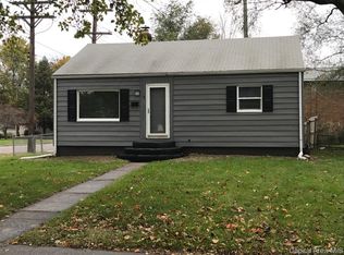 1 Ruth Ct, Springfield, IL 62704