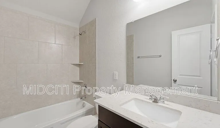 1858 Lauter Ln — Photo 31