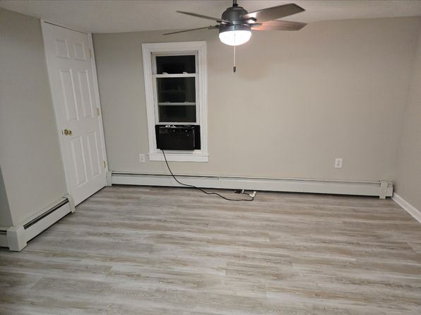 4 Conover St