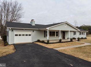 40348 Charles Town Pike, Hamilton, VA