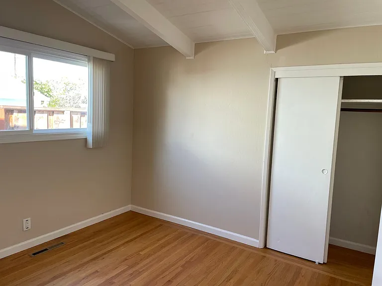 735 Garner Ct — Photo 17