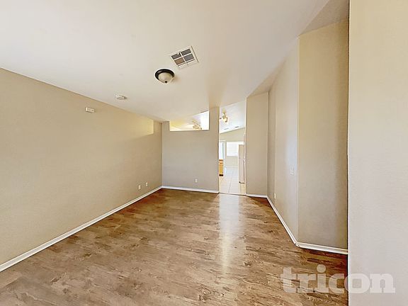 4th image of 4169 Lucas Ave