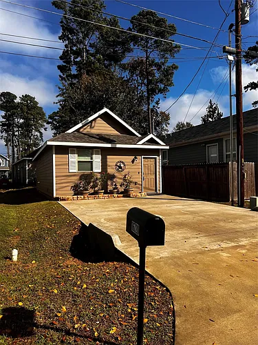 16720 E Forrestal Photo 1