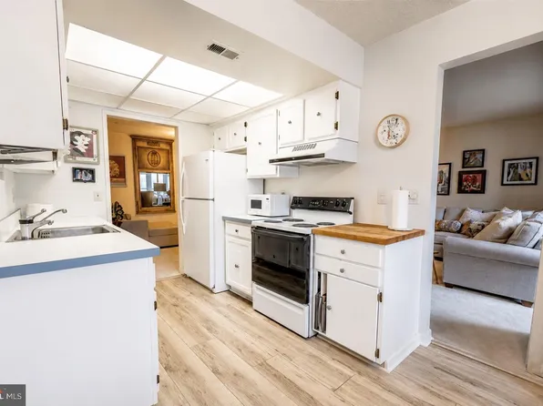 15300 Beaverbrook Ct #88-2K, Silver Spring, MD 20906