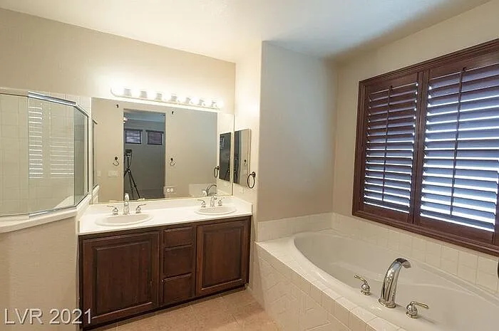 3373 Osiana Ave — Photo 19