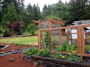 7047 S E St, Springfield, OR 97478