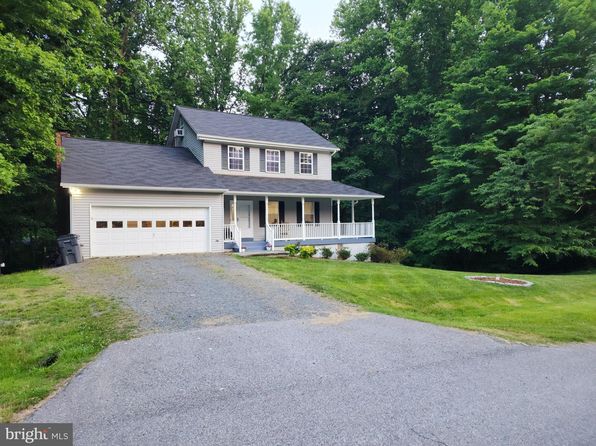 3693 Brookeside Dr