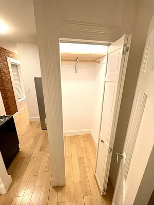 Rented by LJ Sloane Management | media 24