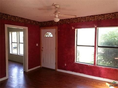 4th image of 2907 Chandler Hwy