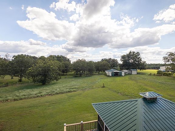 5th image of 326 Mon Dye Rd