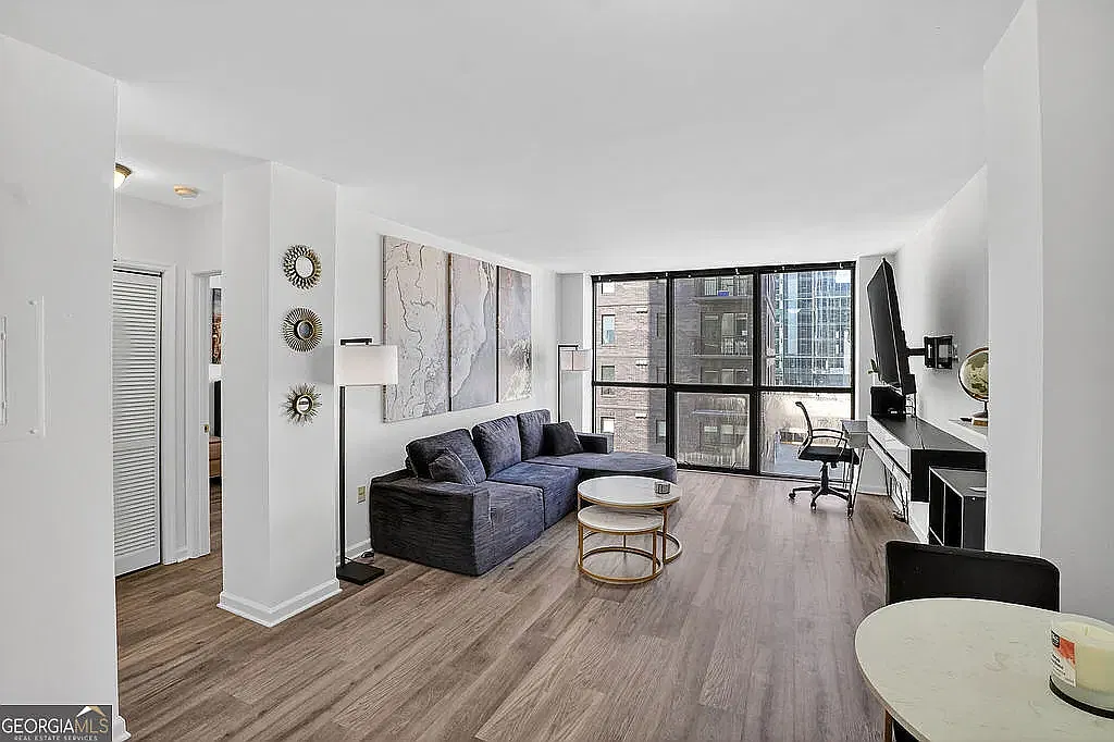 1280 W Peachtree St NW — Photo 1