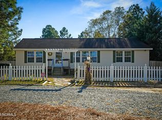 590 W Chicago Ave, Pinebluff, NC 28373