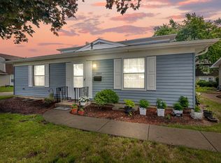 1330 Woodcutter Ln UNIT A, Wheaton, IL 60189