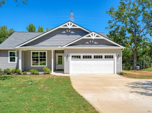 374 E Boundary Dr, Spartanburg, SC 29303
