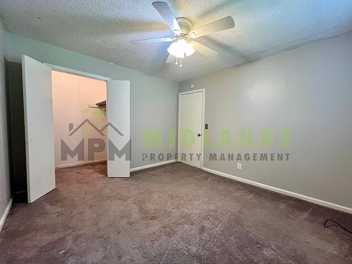 621 Henderson St — Photo 13