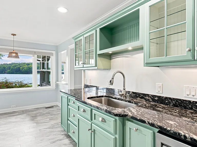 253 Lakeview Dr — Photo 46
