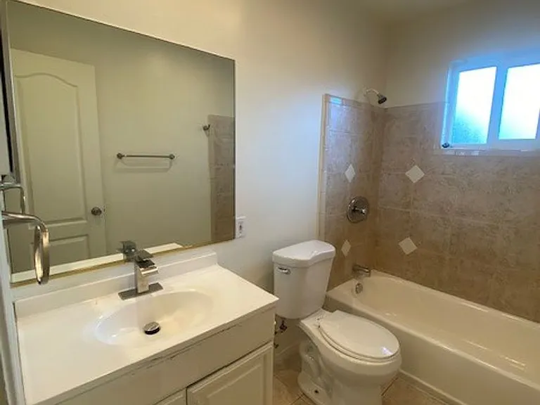10648 N 15th Ave — Photo 20
