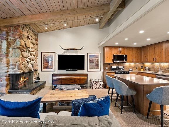 4th image of 700 Ute Ave #213