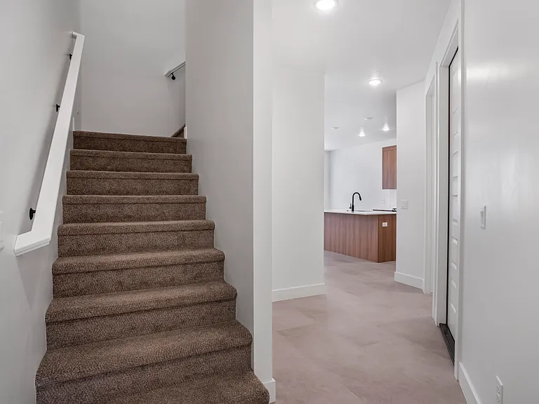 1947 250th S — Photo 18