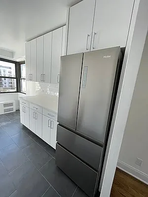 Rented by Douglas Elliman | media 7