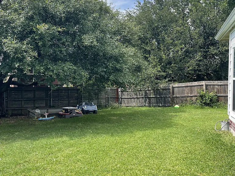 5025 Bayberry Dr — Photo 30