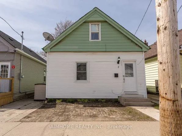 7 Rathgar St, London, ON N5Z 1Y3
