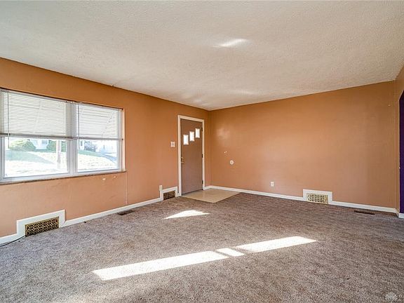 5th image of 312 Mertland Ave