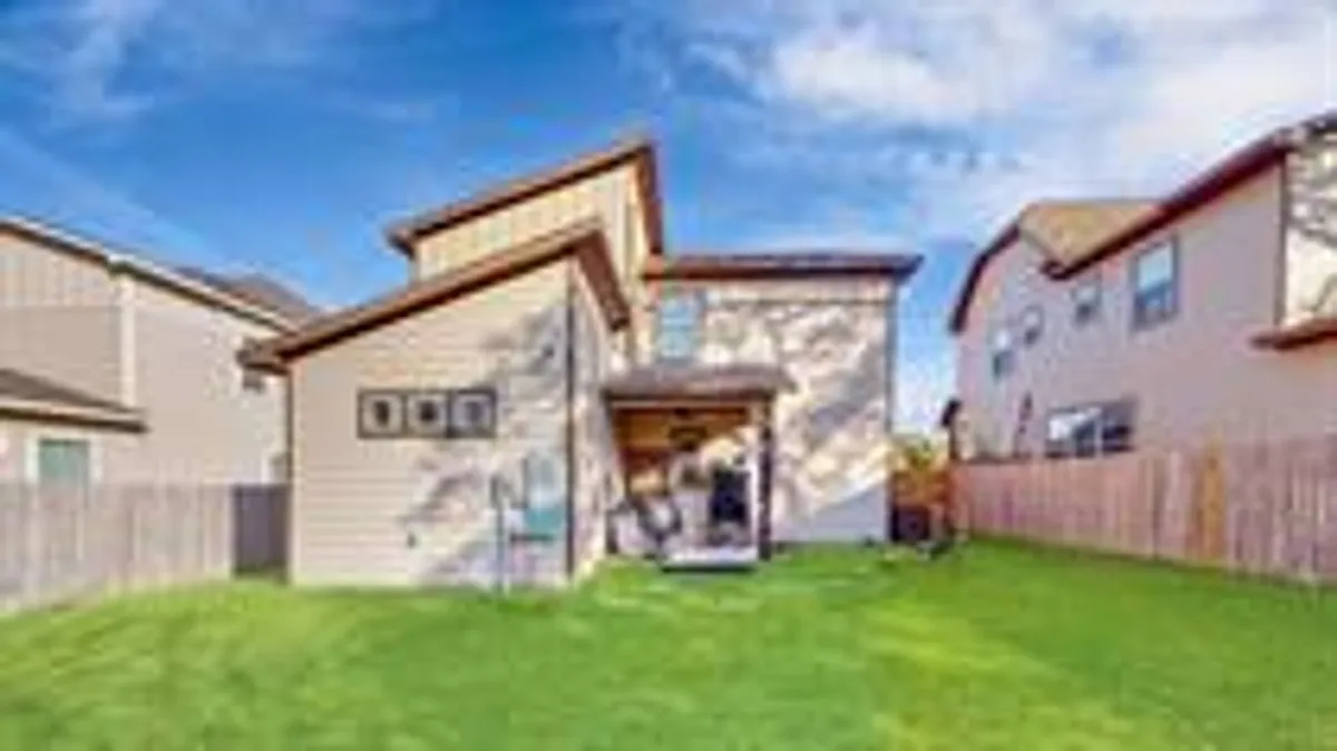 Building Photo - 311-A Fairway Dr