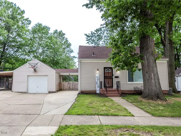 1040 Hardesty Blvd, Akron, OH 44320