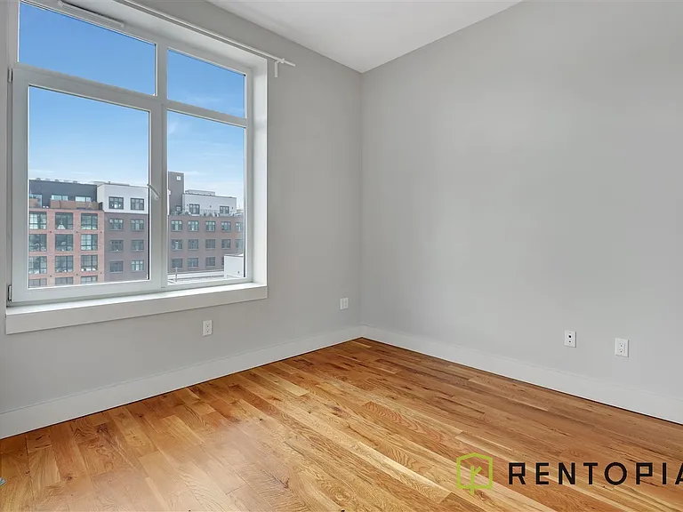 1038 Greene Ave #3F — Photo 5
