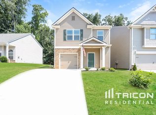 228 Stillwood Dr, Newnan, GA 30265