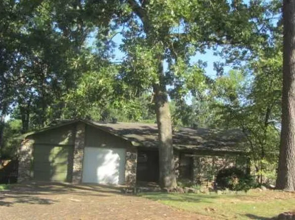 2 Lisa Ct, Little Rock, AR 72212