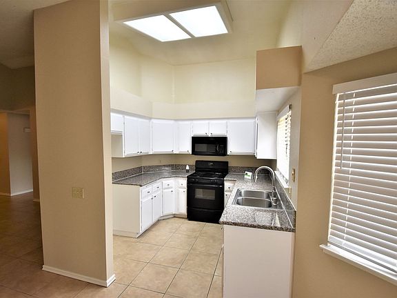 3rd image of 13539 Red Mahogany Dr