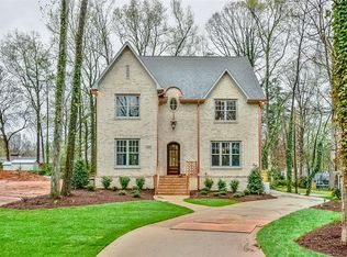 522 Ashworth Rd, Charlotte, NC 28211