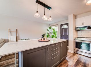 165 Green Valley Dr #31, Kitchener, ON N2P1K3