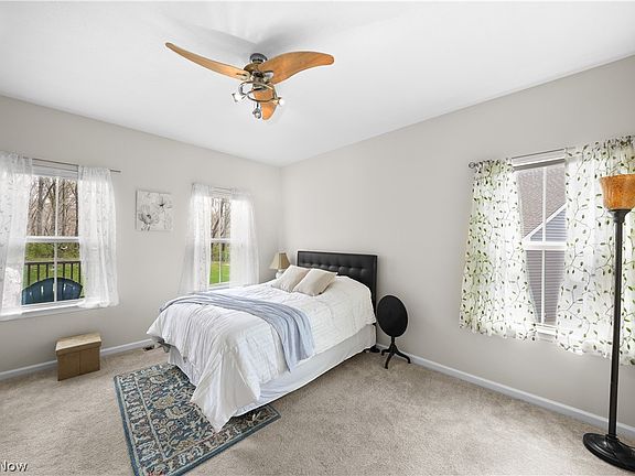 5th image of 1605 Mud Brook Ln