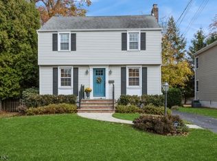 132 Herning Ave, Cranford, NJ 07016