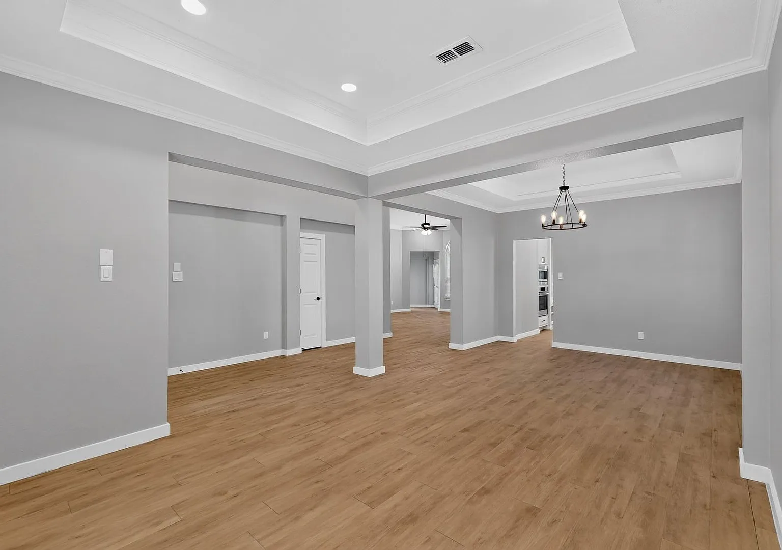 Keller Gem Looking TO Be Your Home — Photo 2