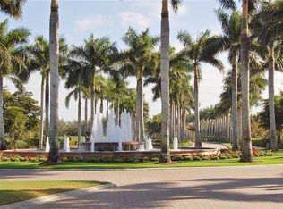 2738 Tiburon Blvd E #B-403, Naples, FL 34109
