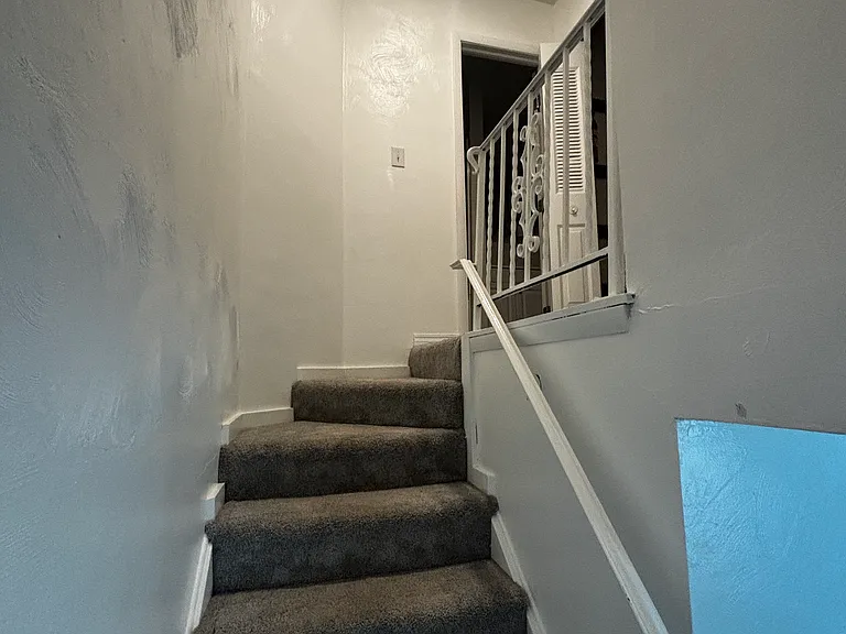 3902 S Schenley Ave #1 — Photo 8