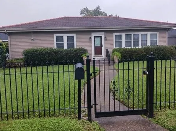 8018 Trout Rd, New Orleans, LA 70126