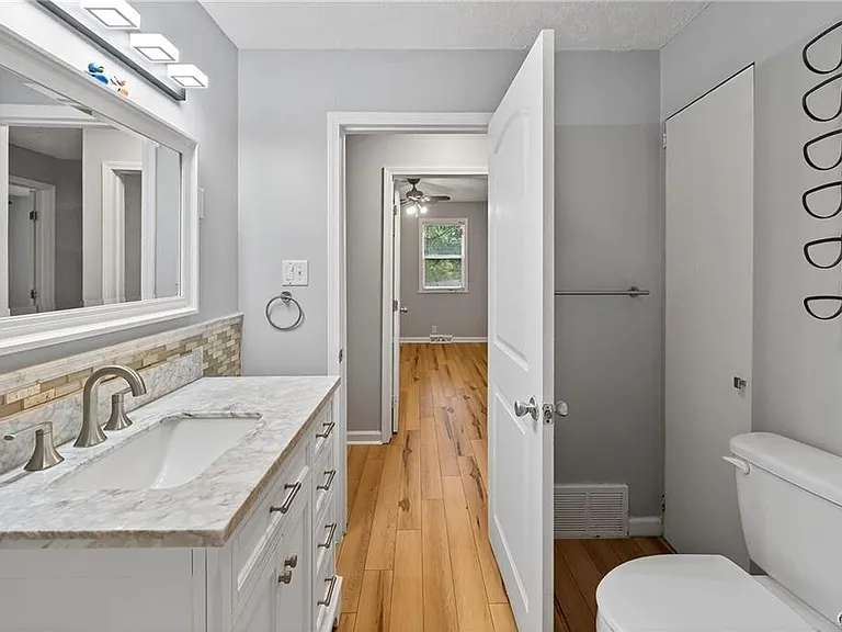9541 Horseshoe Island Rd — Photo 8