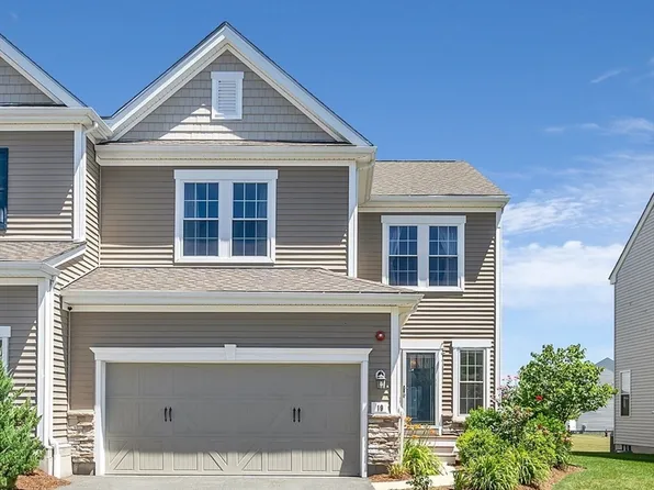 19 Juniper Trl #19, Hopkinton, MA 01748
